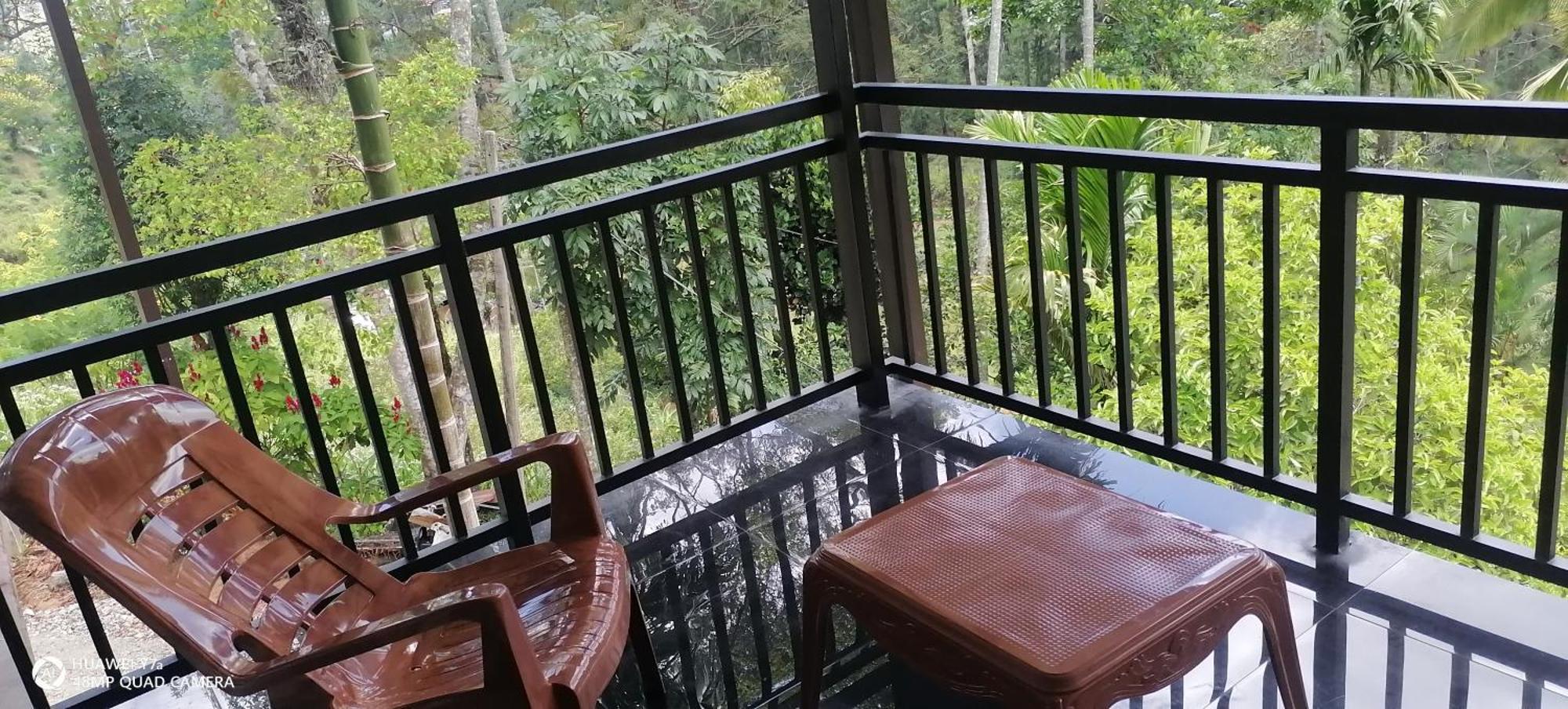 Isuru Homestay Ella Buitenkant foto